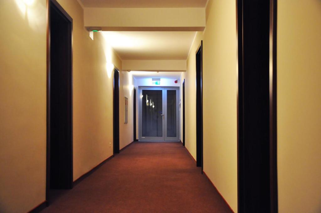 Hotel Pojezierze Szczecinek Bagian luar foto