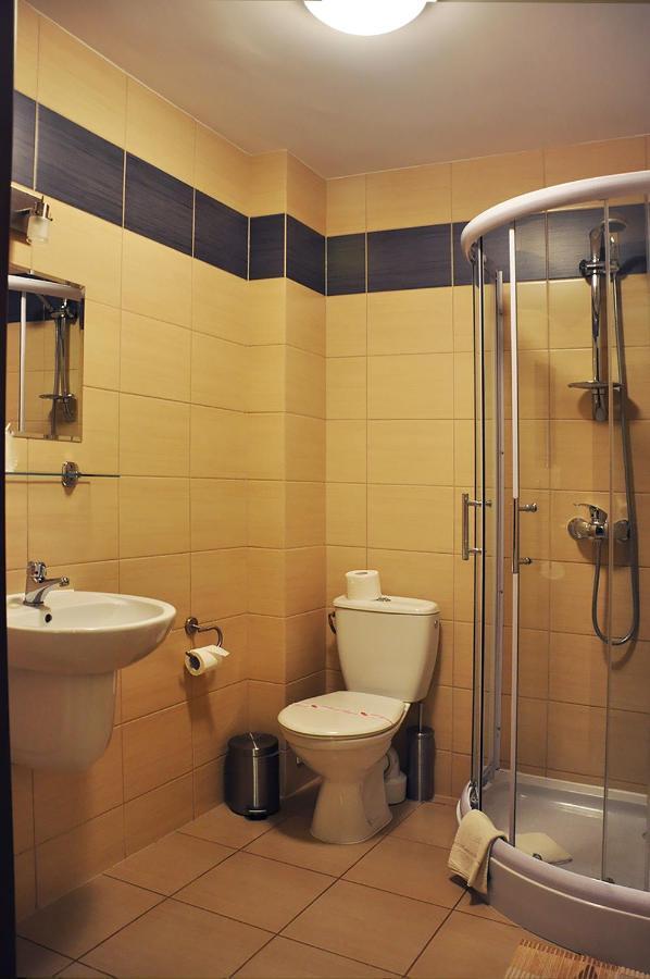 Hotel Pojezierze Szczecinek Ruang foto