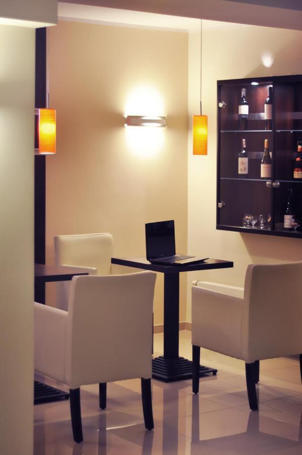 Hotel Pojezierze Szczecinek Bagian luar foto