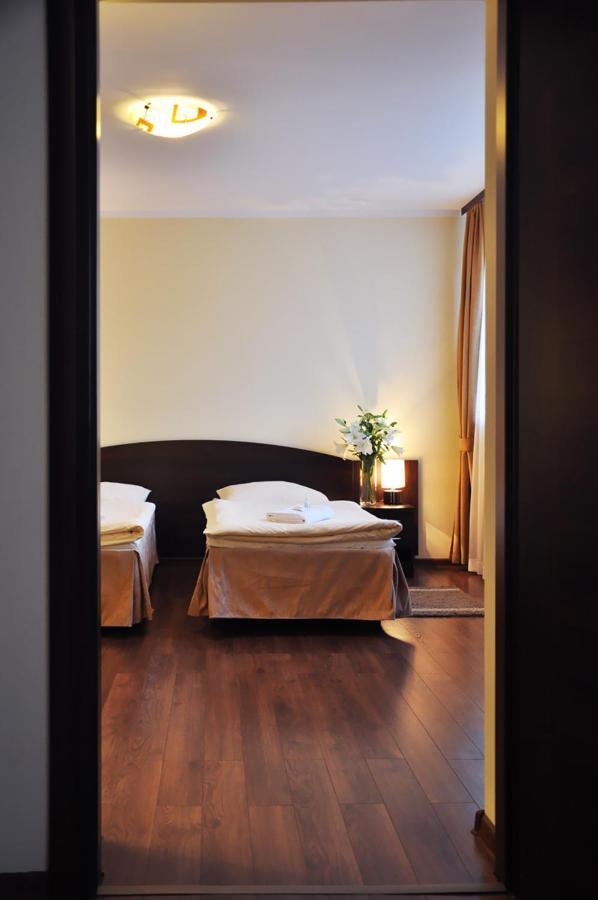 Hotel Pojezierze Szczecinek Ruang foto